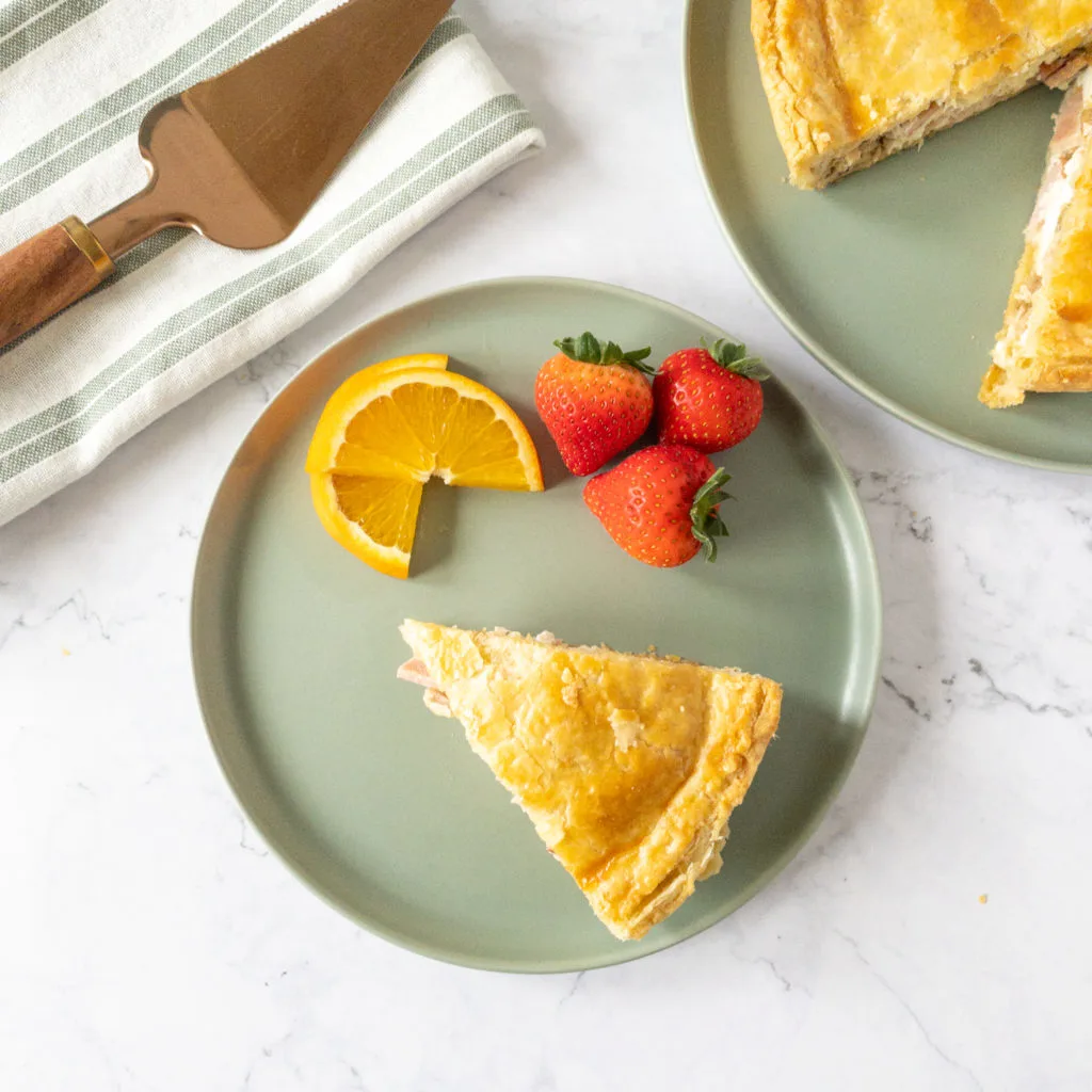 bacon egg pie with fruit